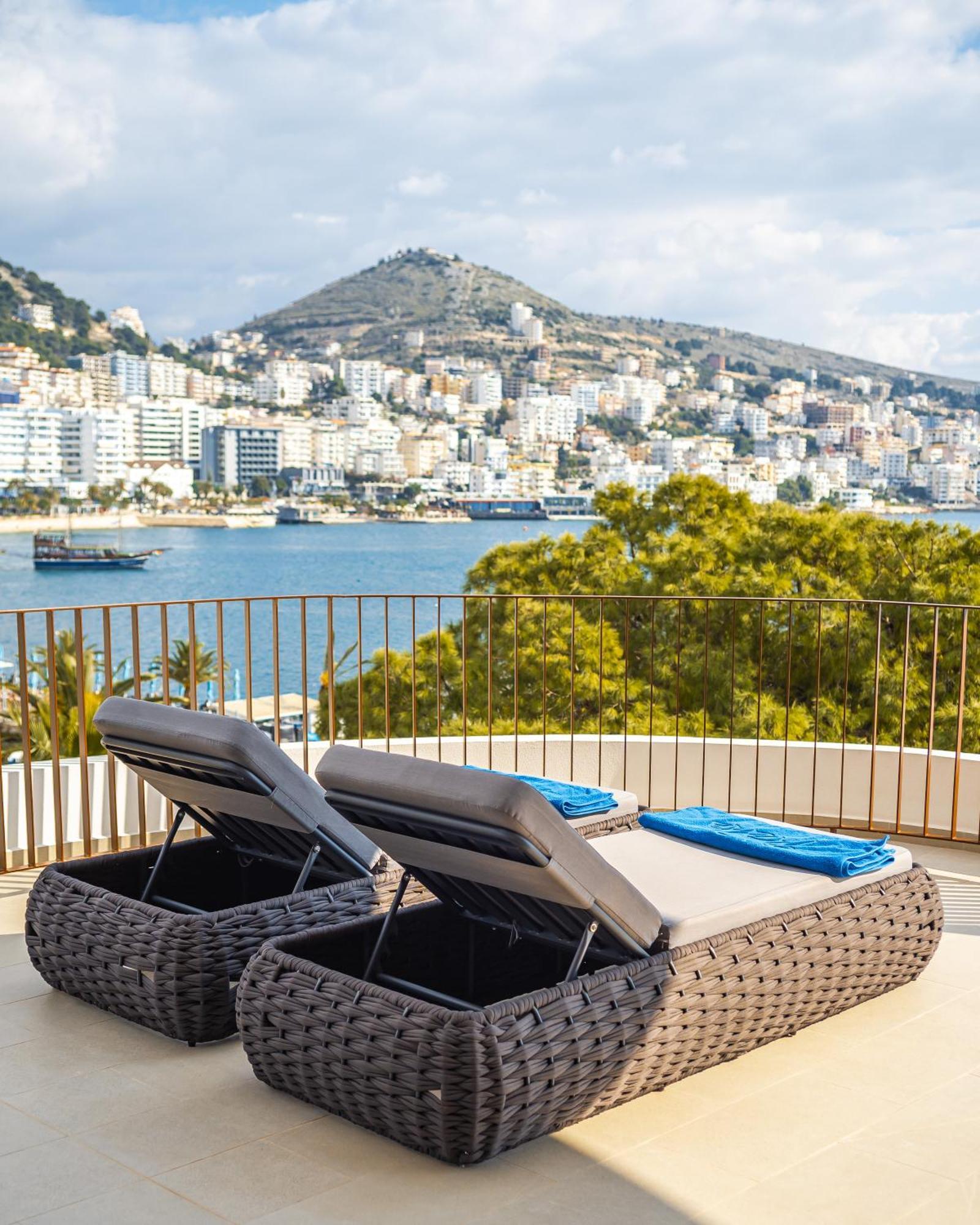 Hotel Vale Sarandë 外观 照片