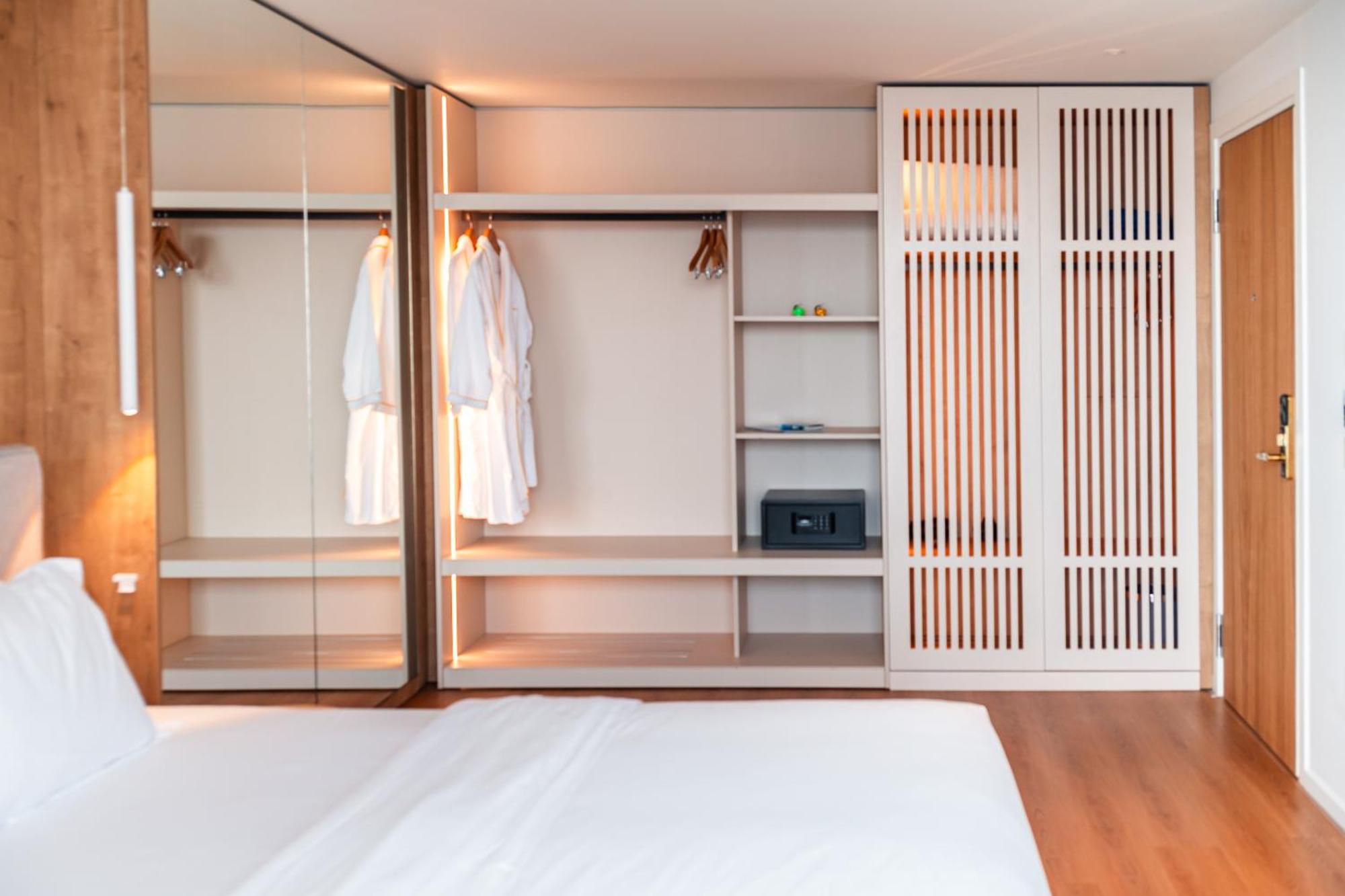 Hotel Vale Sarandë 外观 照片