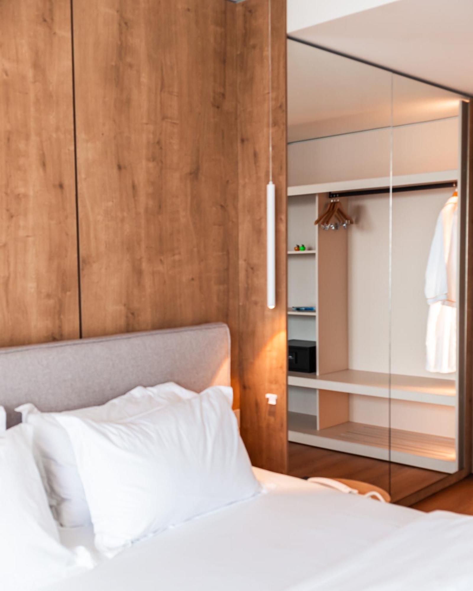 Hotel Vale Sarandë 外观 照片
